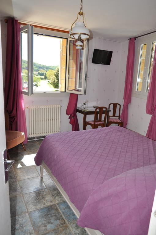 Auberge Des Platanes لا روك-غاجياك الغرفة الصورة